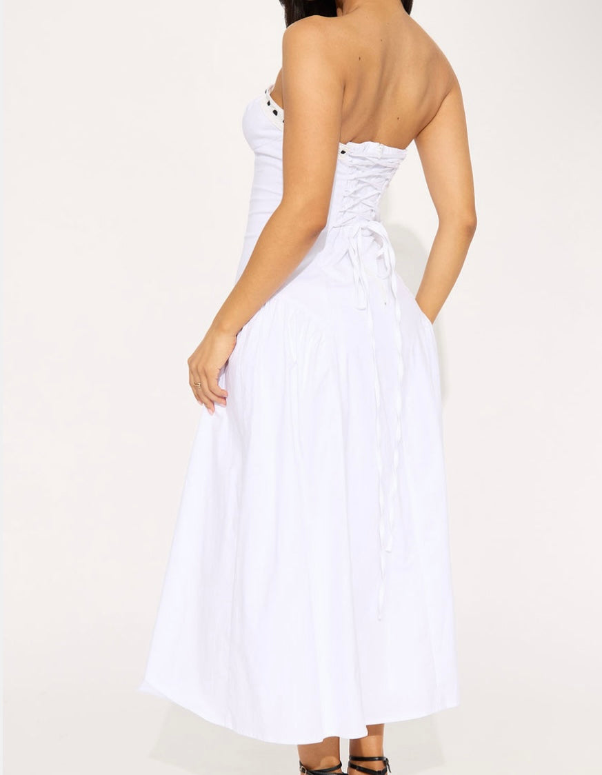 Tags On - Strapless White Dress w/Black Ribbon (Large)