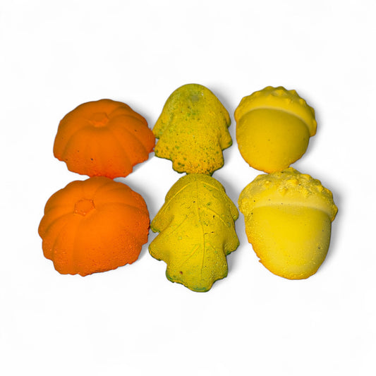 Six (6) Pumpkins, Leaves and Acorns