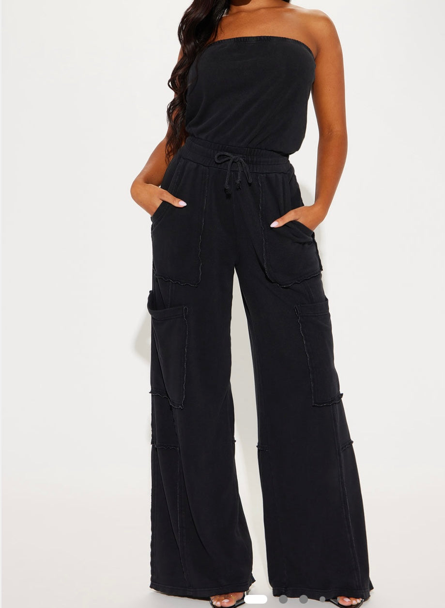 Tags On- Strapless Black Jumper (Large)