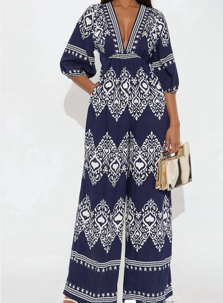 Tags On - Deep V-Neck Blue and White Jumper (Large)